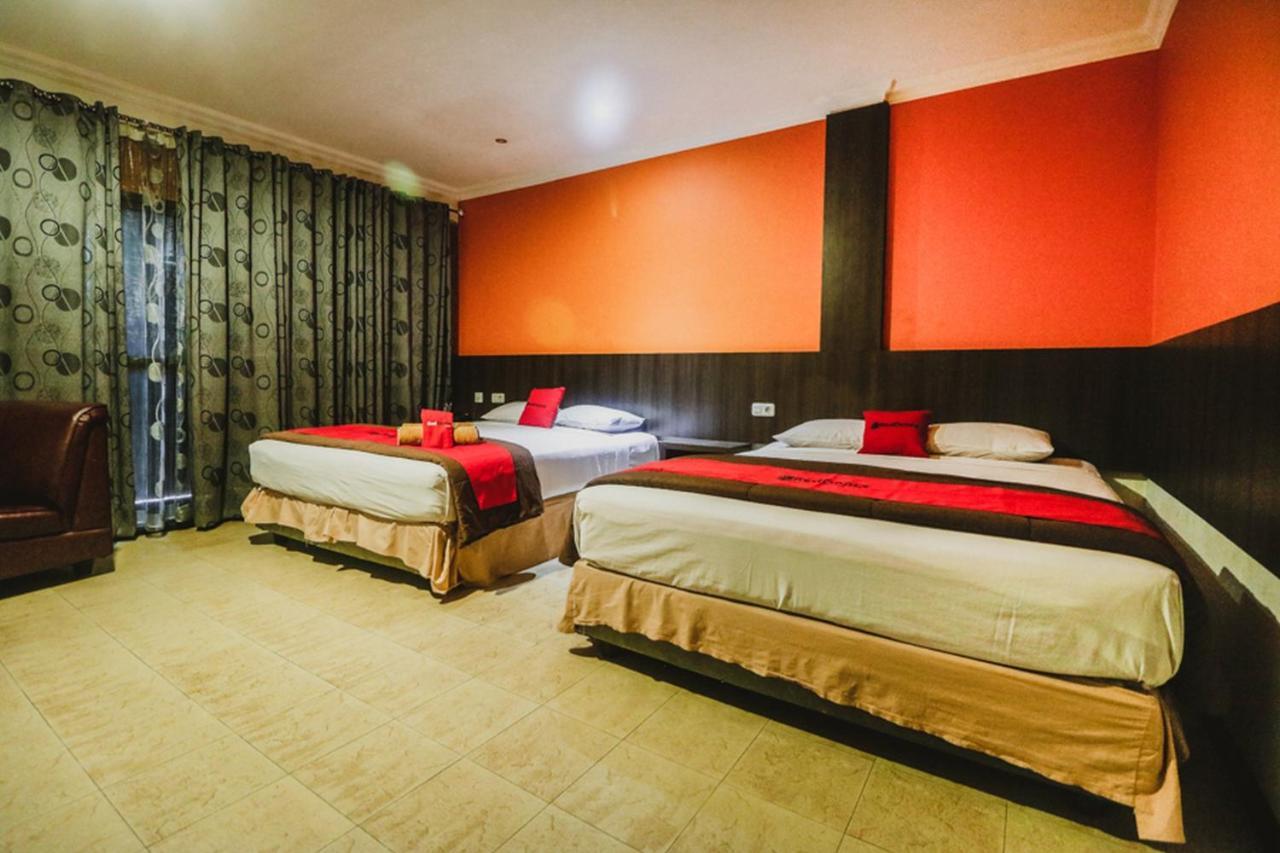 Reddoorz Plus Near Jambi Prima Mall Esterno foto