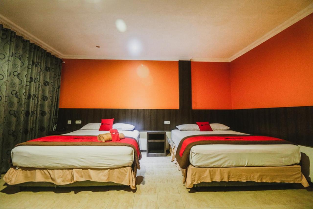 Reddoorz Plus Near Jambi Prima Mall Esterno foto