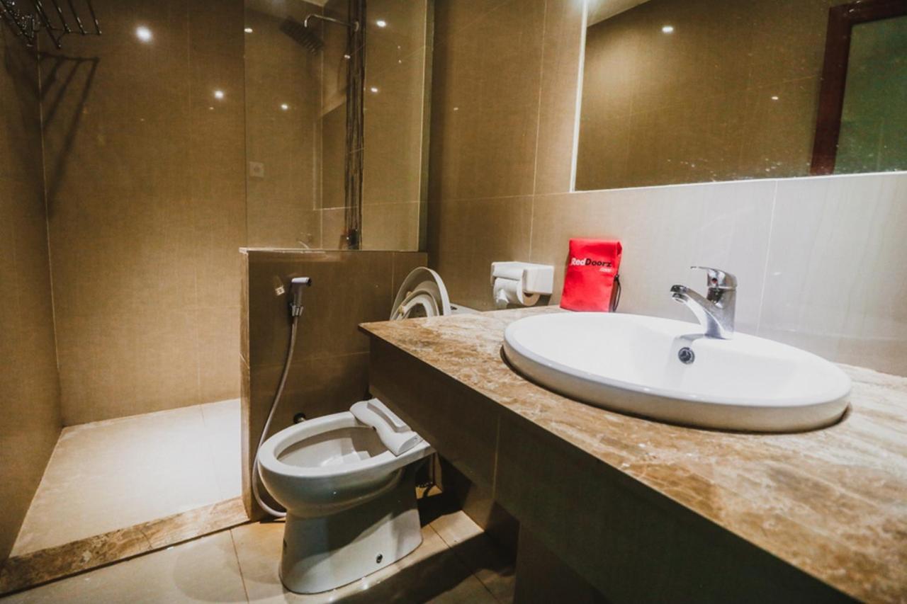 Reddoorz Plus Near Jambi Prima Mall Esterno foto